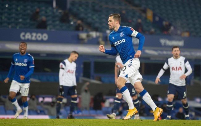 加强防守训 加强防守训