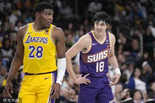 一名球员要 一名球员要